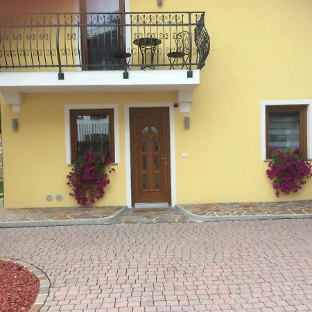 Casa Cadorna Βίλα Ταρβίζιο